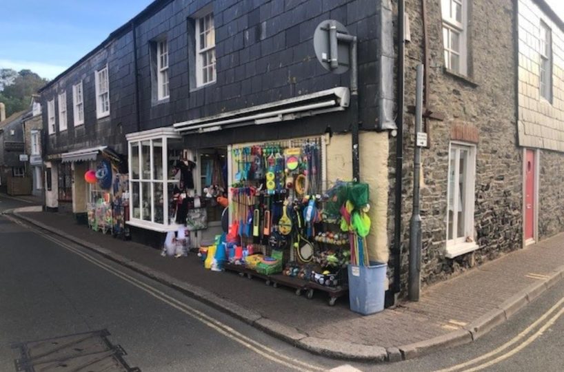 Leasehold Retail Toy Shop Located In Padstow