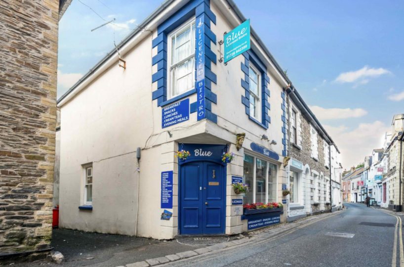 Freehold Commercial Property Located Mevagissey